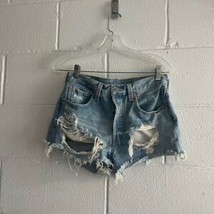 501 frayed button up Light Blue Denim Shorts
